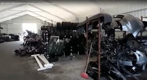 [VIDEO] 500 części z luksusowych aut zabezpieczonych pod Bydgoszczą