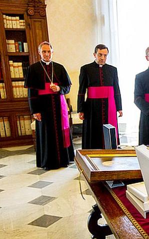 Prezydent RP na audiencji u papieża Franciszka. Razem z Lechem Wałęsą i Aleksandrem Kwaśniewskim