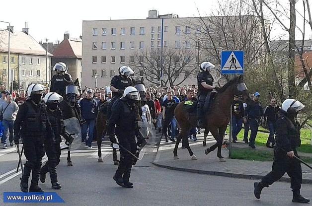 Ruch Chorzów kontra Wisła Kraków. 10 pseudokibiców w areszcie!