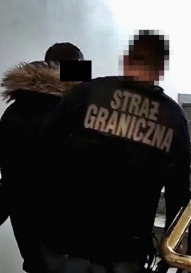 [VIDEO] Akcja 100 agentów CBŚP i SG! Rozbity gang Polaków i Ukraińców ułatwiający nielegalny pobyt obywatelom Pakistanu, Syrii, Algierii, Iraku, Egiptu, Libii, Iranu i Indii